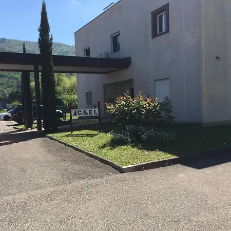 Bed & Breakfast Atypique Domene